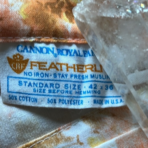 Set of 2 Vintage Standard Pillow Cases - Picture 3 of 4